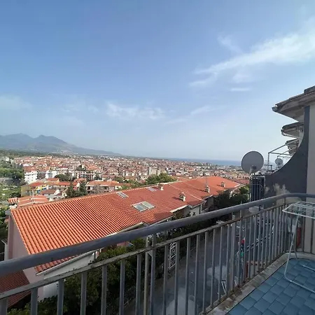 Belvedere Con Vista Panoramica سكاليا
